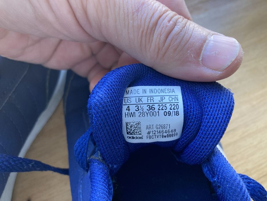 Tênis Adidas N35