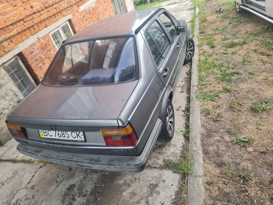 Volkswagen Jetta 2