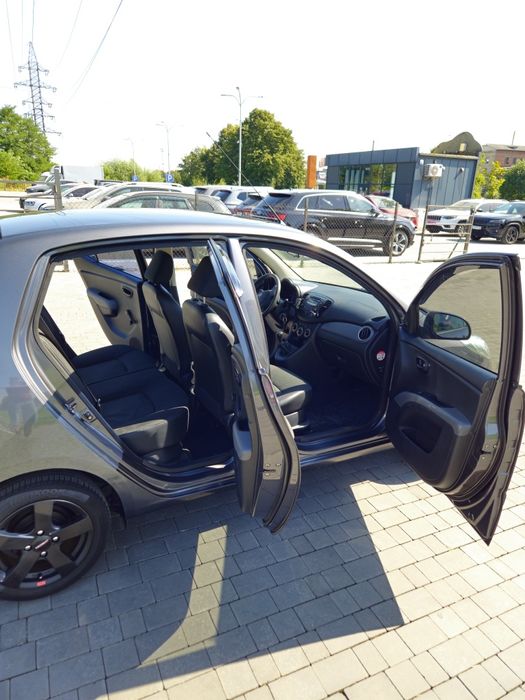 HYUNDAI i10 2012рік 1покол. FL від власника Львів 5200 $