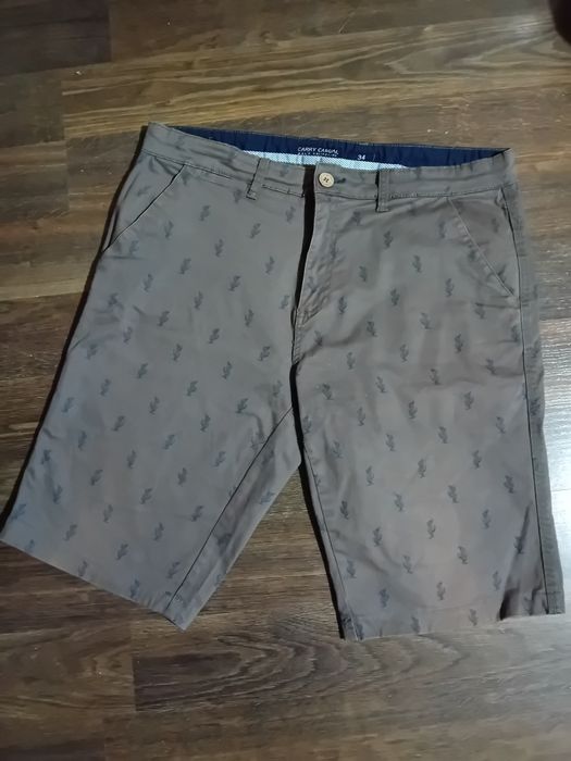 Męskie spodenki brązowe