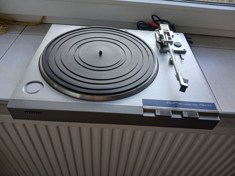 Gramofon Sony PS-LX1