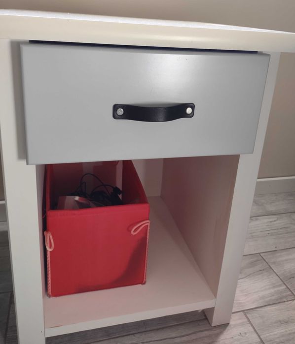 Szafka nocna z szufladą