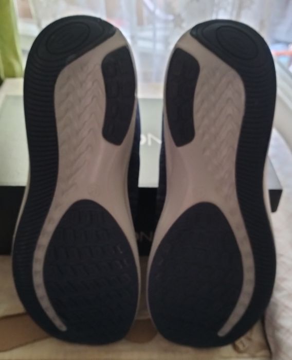 Мужские кроссовки