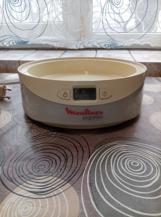 Йогуртниця Moulinex