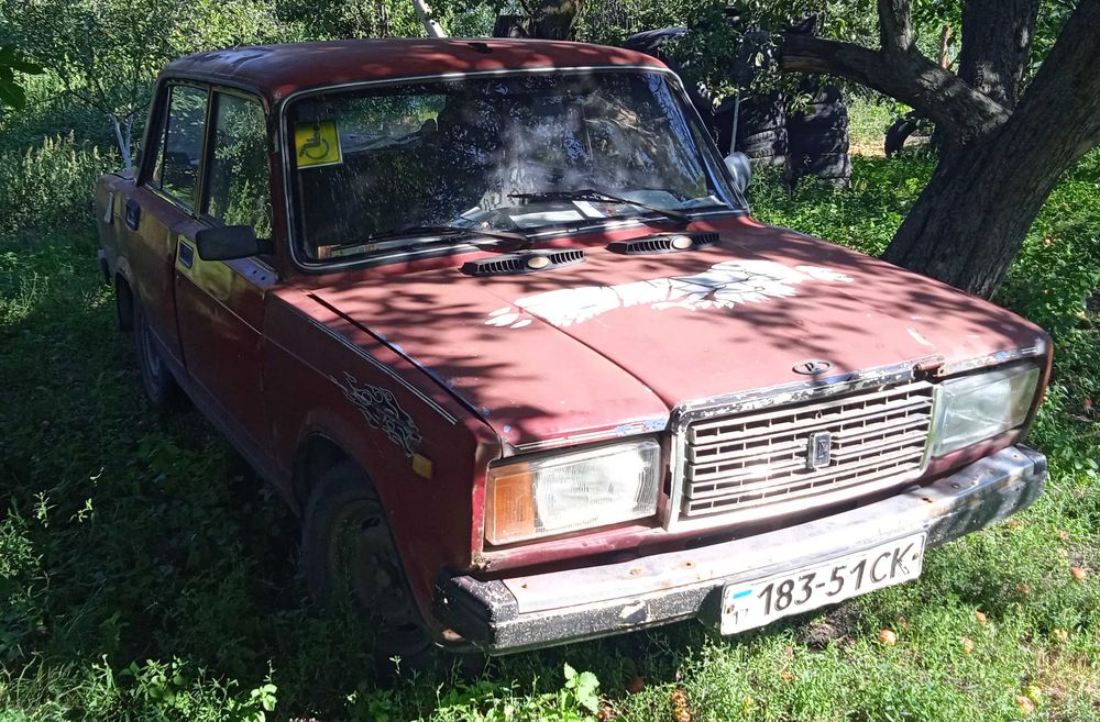 ВАЗ 21074 1987 р.в. червоний фаркоп газ пропан бензин на ходу димить
