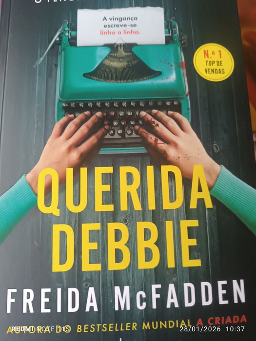 Livro novo da FREIDA McFADDEN QUERIDA DEBBIE