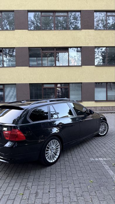 BMW e91 3 series 320d