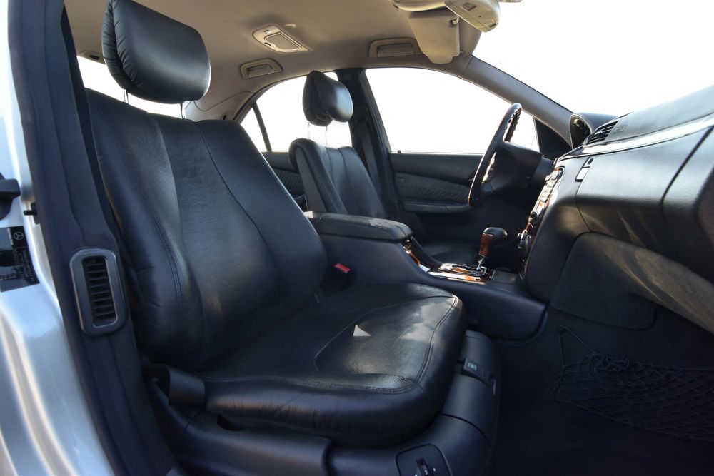 Mercedes-Benz S320 - Desde 100€ / mês