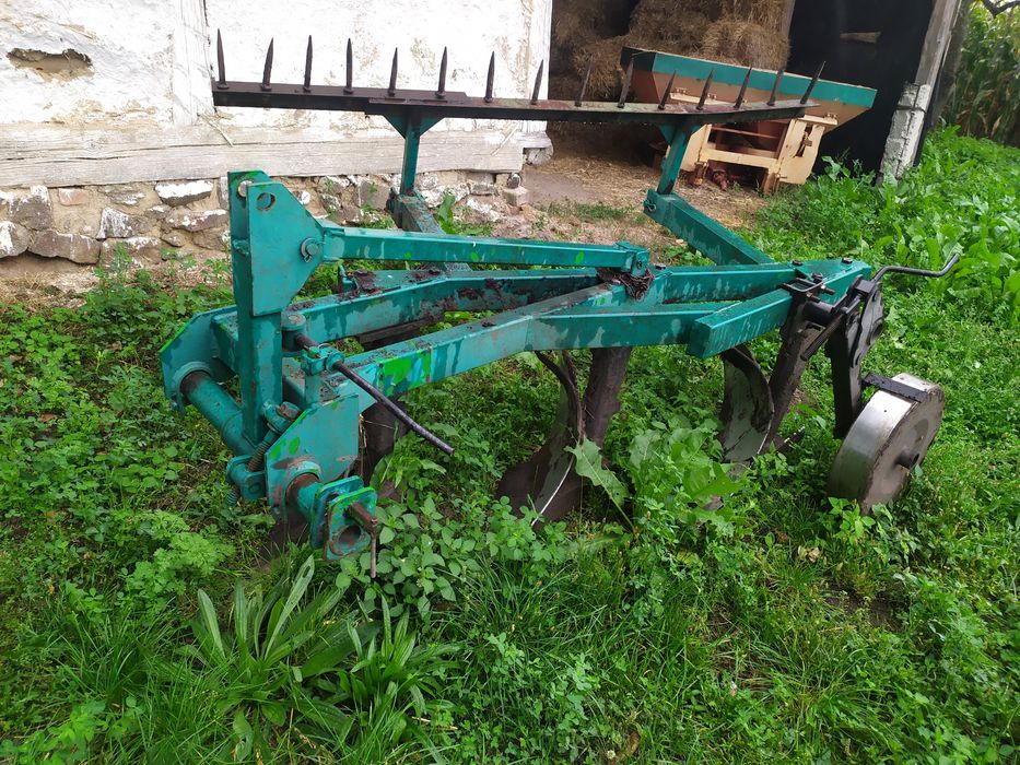 Плуг бомет 3.30 стан нового