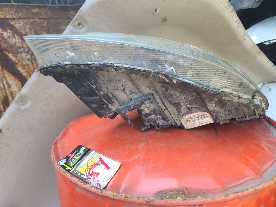 Фара левая Kia Ceed 09-12