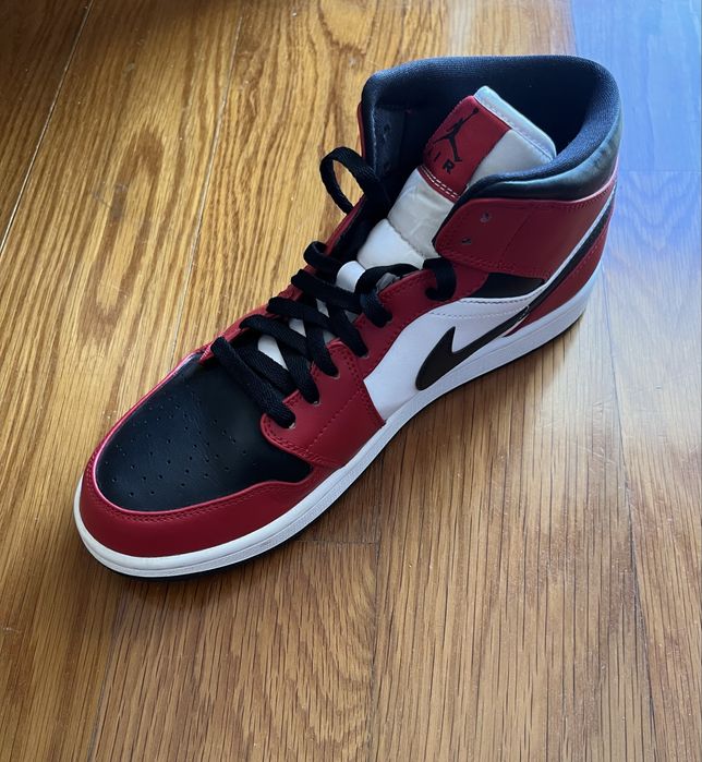 Air Jordan 1 Mid Chicago Toe 45