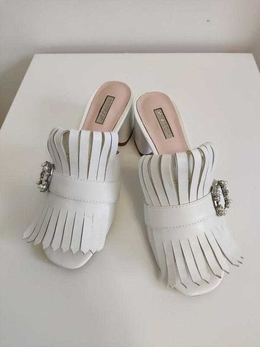 Шкіряні мюлі шльопанці vitacci