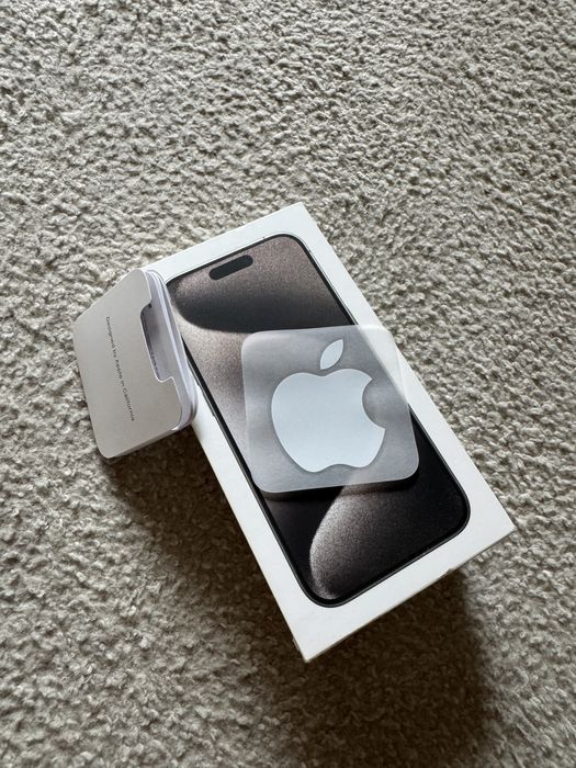 Iphone 15 pro 256gb como novo (90% bateria)