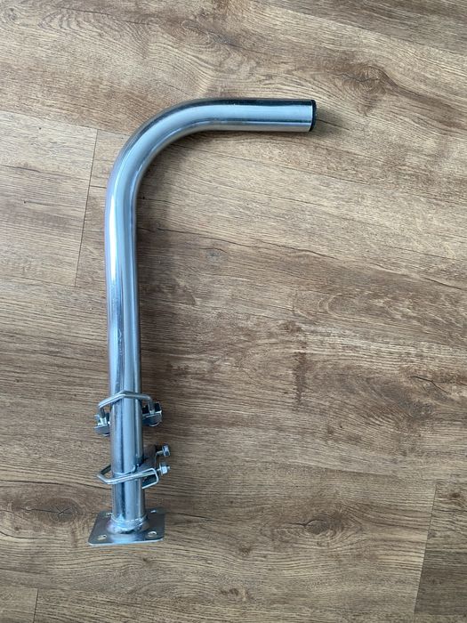 Uchwyt do anteny z cybantami