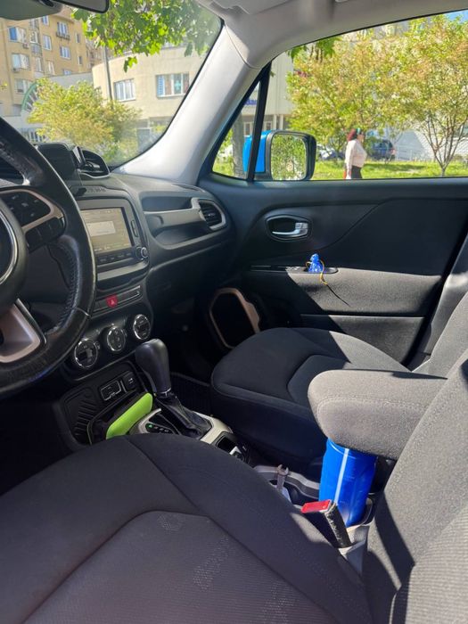 Продам jeep renegate