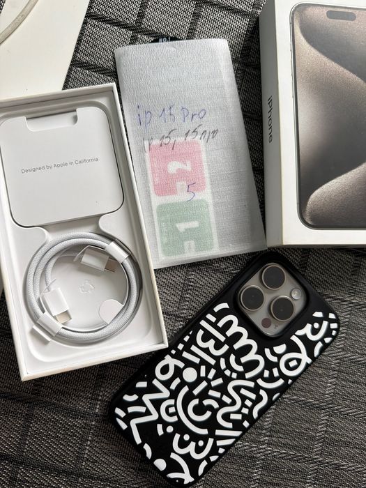 iPhone 15 Pro 128GB Natural Titanium - ідеальний стан