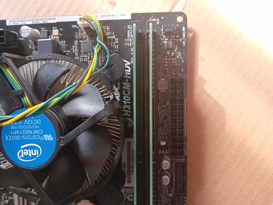 Placa Mae   Asrock mini itx  + CPU i5-9400