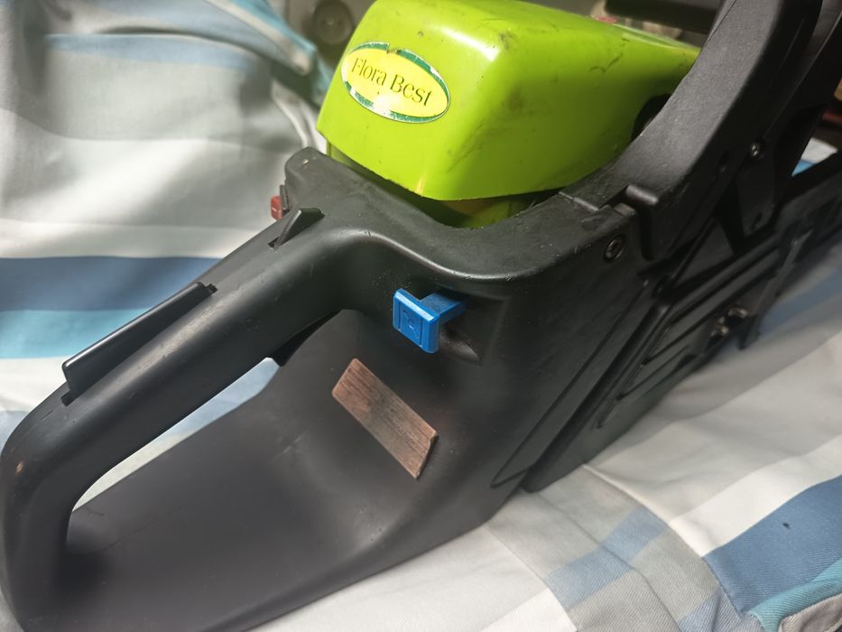 Motosserra Husqvarna MS 246E – Bom estado