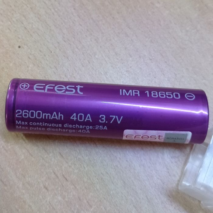 Ogniwo evest  IMR 18650, akumulatir, bateria.
2600 mAh, 40A, 3,7V.

26