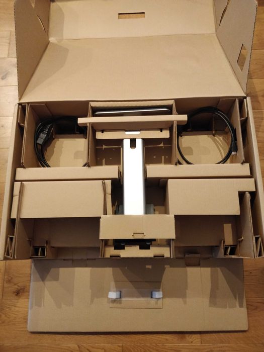 Monitor Dell P2715Q – 27" 4K UHD IPS