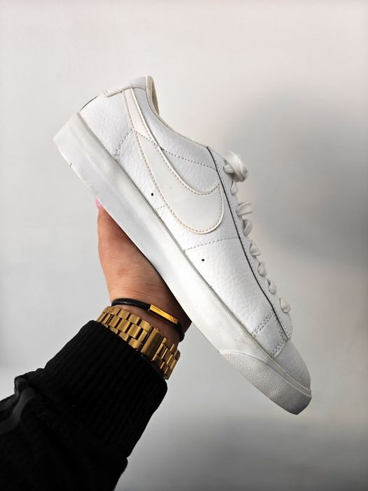 Nike Blazer Low '77 klasyczne białe sneakersy adidasy męskie 44/28 cm
