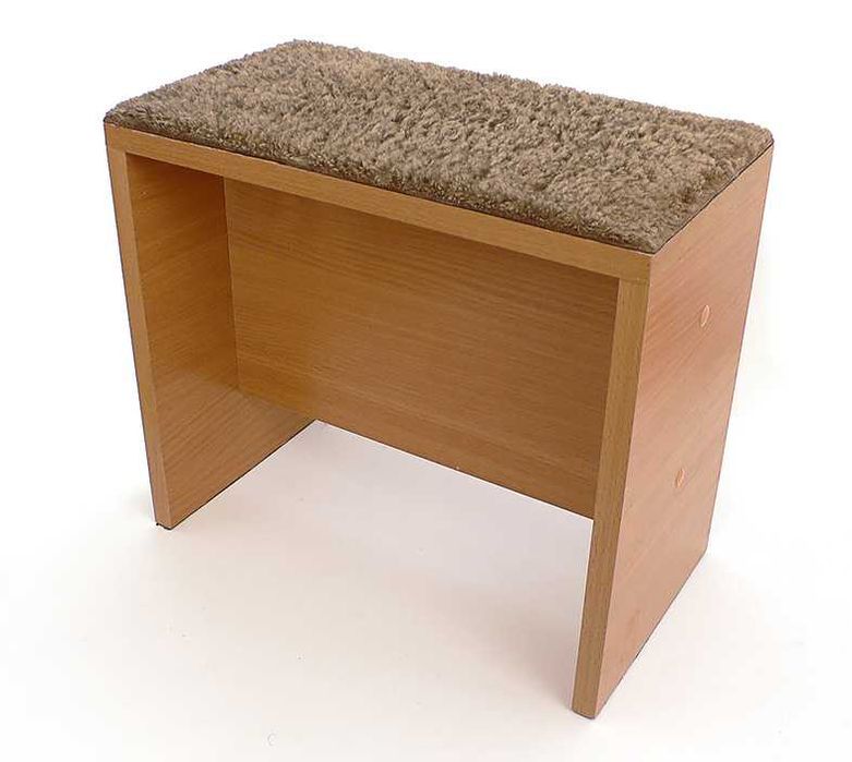 Стульчик маленький