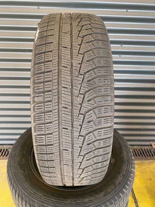 Комплект зимних шин HANKOOK 215 60 R16