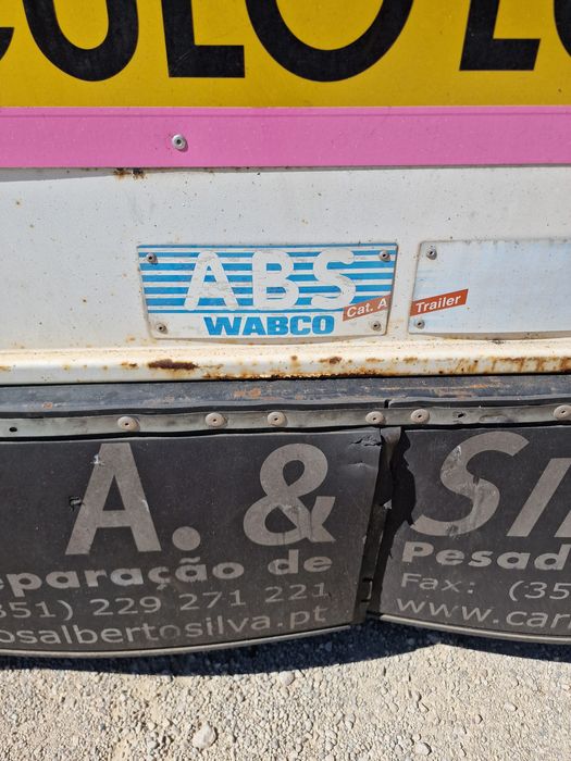 Reboque xico atrelado camião