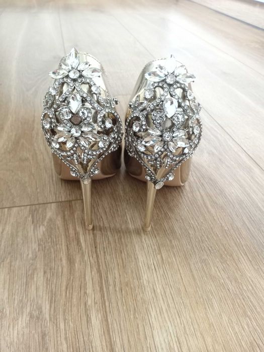 Nowe szpilki 37 złote lusterkowe z ozdobami cyrkonie