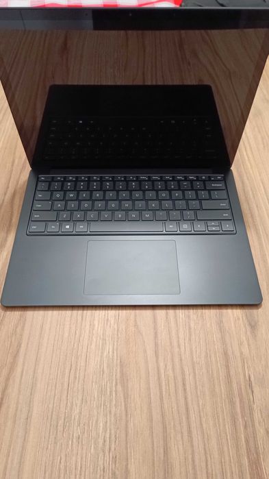 Portátil Surface laptop 4 i7 32gb ram
