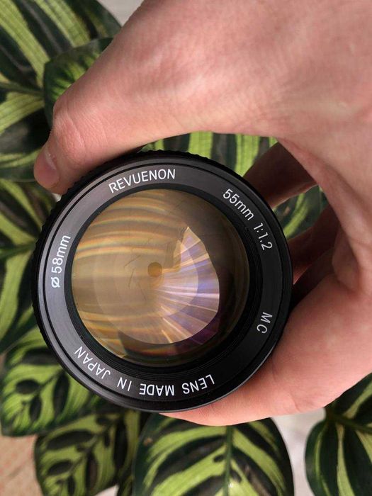 Об'єктив Revuenon 55mm f/1.2 MC