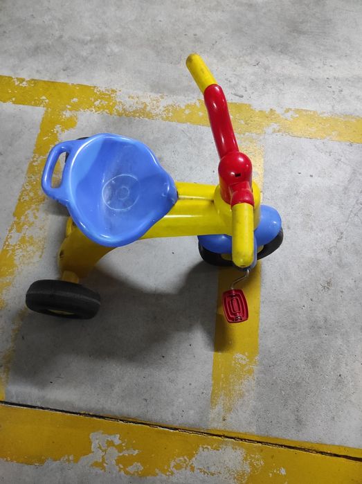 Triciclo para criança