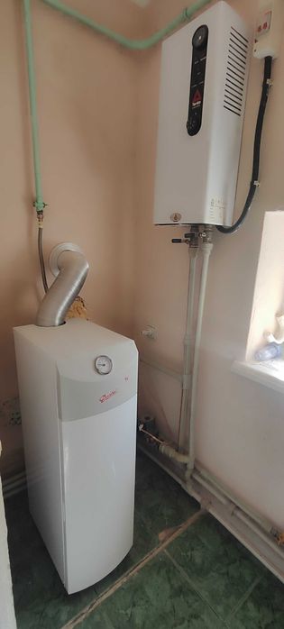 Продається одноповерховий цегляний будинок земельною ділянкою