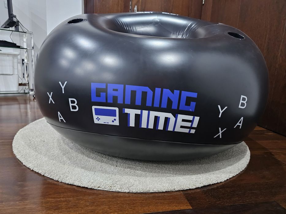 Puff Gamer com apoio de pés