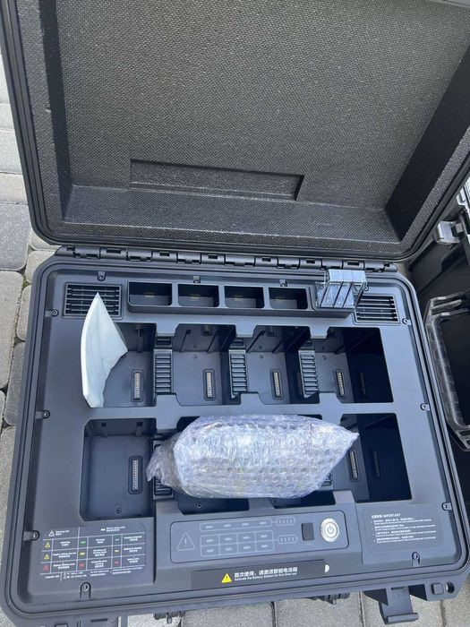 CP.EN.00000225.01 Зарядна станція DJI Matrice 300 Series BS60 Intelligent Battery Station оригінал