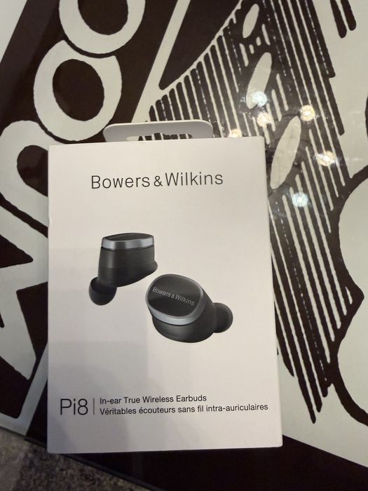 Bowers & Wilkins Pi8