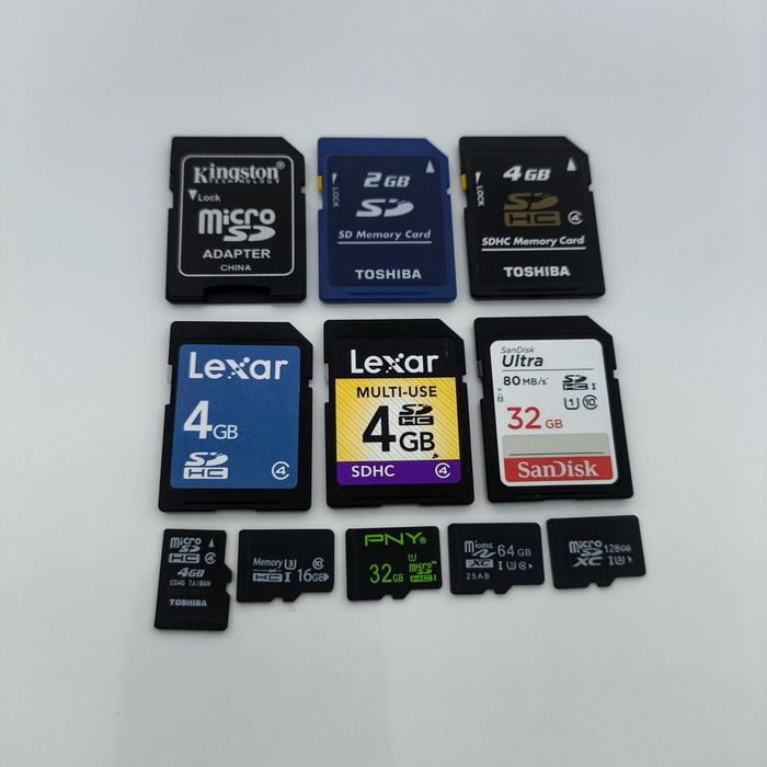 Cartões SD / Adaptadores WiFI / USB64738675088387121