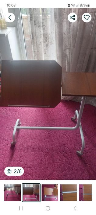Стіл приліжковий