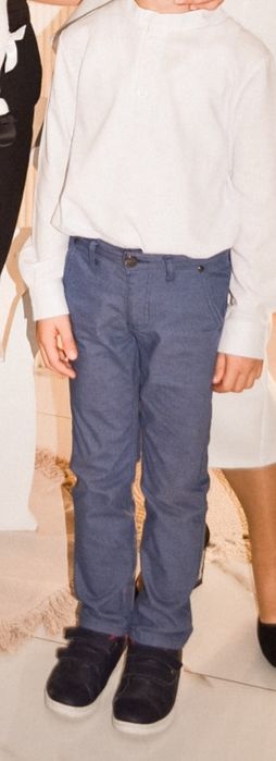 Біла лляна сорочка для хлопчика