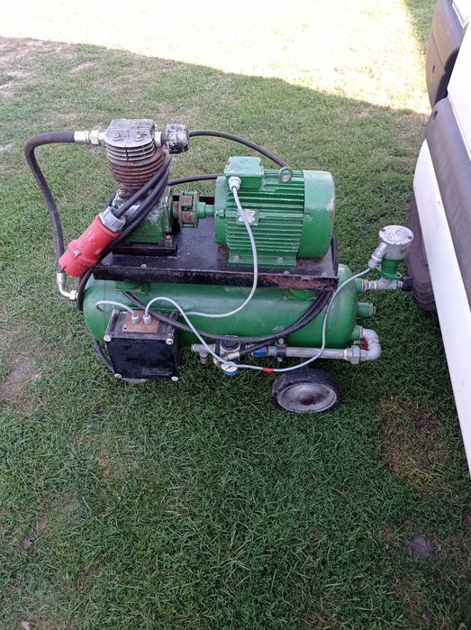 Sprężarka kompresor jednootłokowy