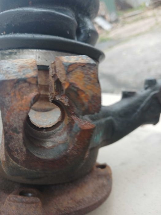 Цапфа до авто пежо е208