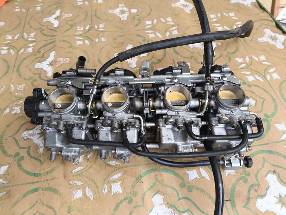 Yamaha fzs 600 gaźniki