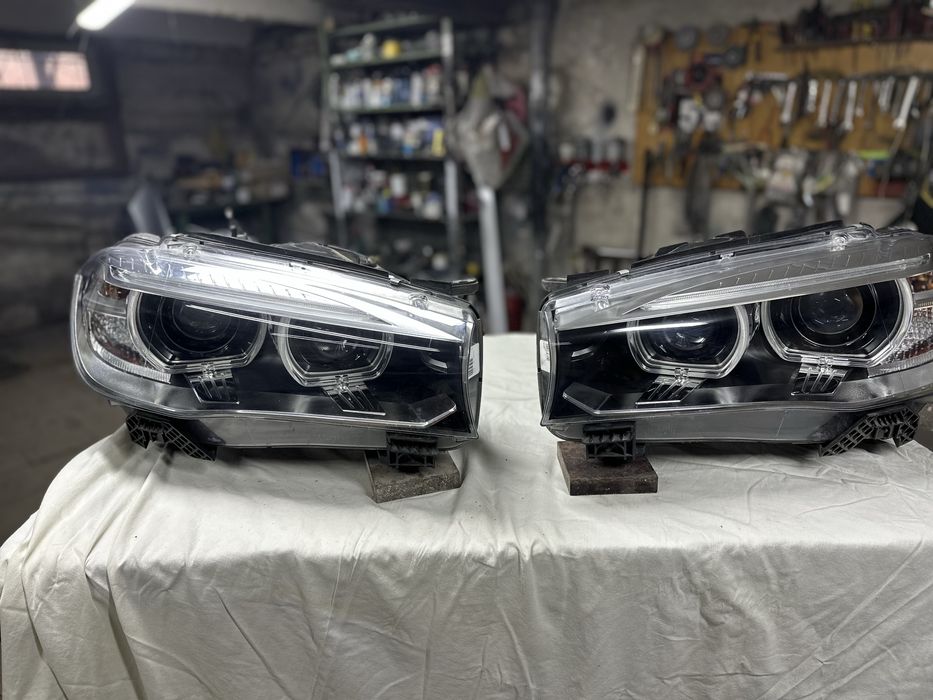 Bmw x5-x6 F15-F16 фары копмплект Биксенон Европа