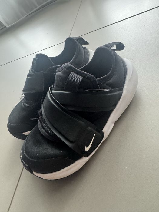 Дитячі кросівки Nike Flex Advance 26