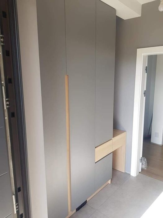 Szafy przesuwne skośne tradycyjne garderoby łazienki zabudowy