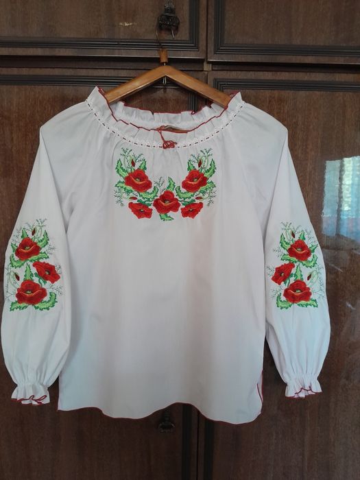 Продам вишиванку з натуральної тканини