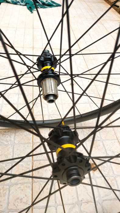 Rodas Mavic Cosmic Disco carbono