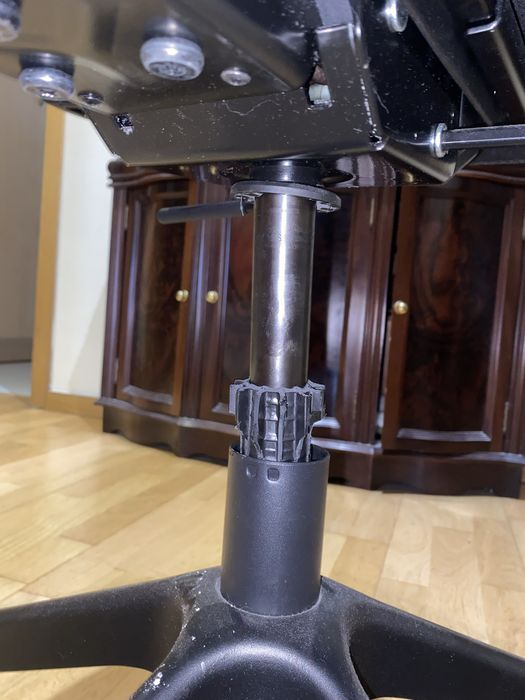 Cadeira escritorio de pele IKEA