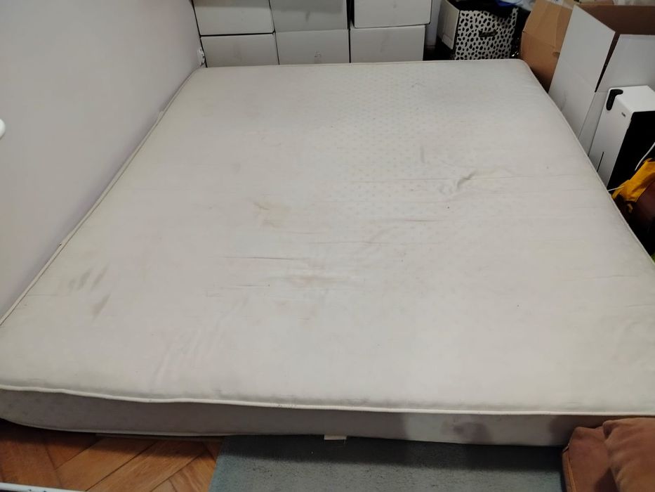 Materac 180x200 oddam gratis