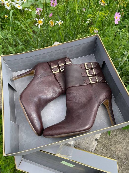 Ботільони бренду Louise et Cie
